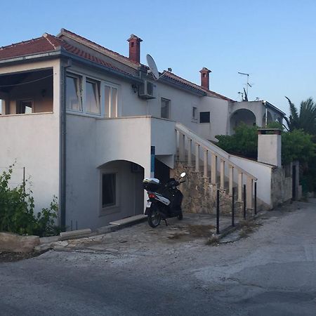 Apartment Mirela 苏佩塔尔 外观 照片